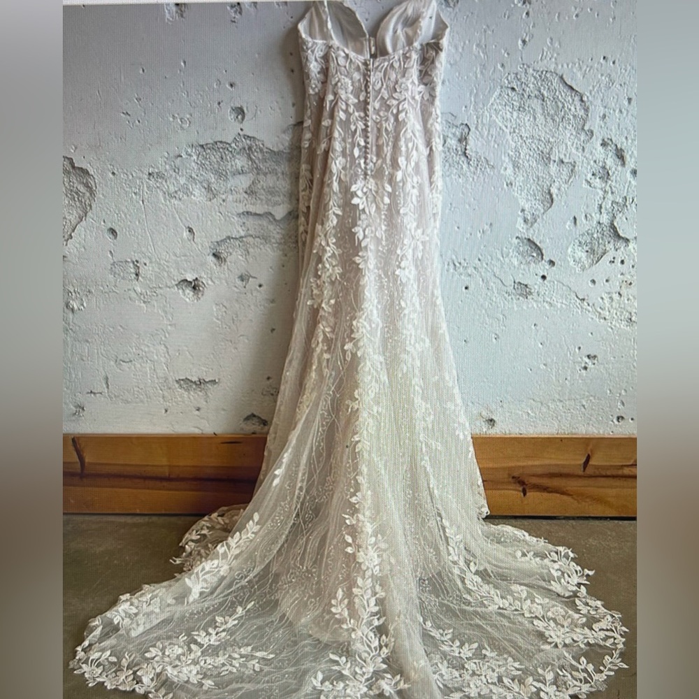Size 20 brand new wedding dress